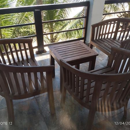 Hotel Ocean Edge Hikka Hikkaduwa Exterior foto