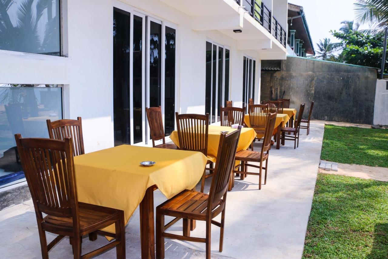 Hotel Ocean Edge Hikka Hikkaduwa Exterior foto
